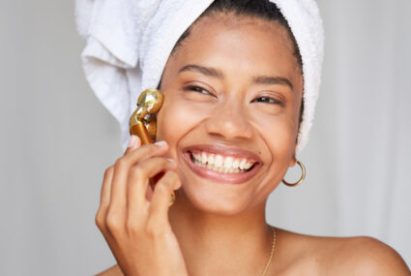 https://www.wellandgood.com/wp-content/uploads/2023/10/black-woman-skincare-smiling--425x285.jpg?w=418&h=276