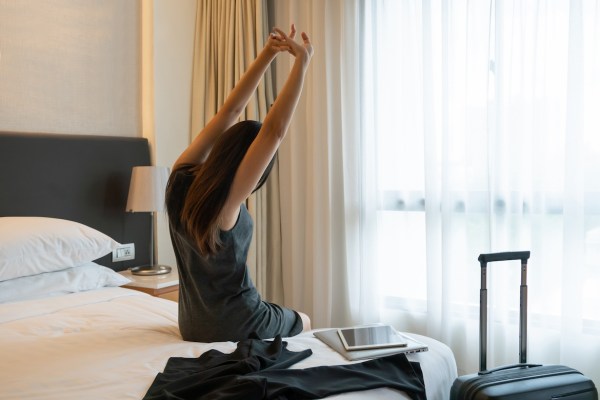 A 10-Minute Hotel Room Mobility Workout That'll Make You Feel *So* Good After a Long...