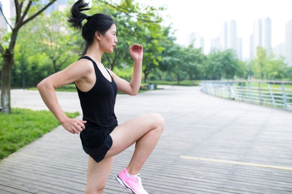 7 Science-Backed Reasons Outdoor Workouts Are *So* Good for You