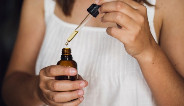 Should We *Really* Be Putting Castor Oil in Our Belly Buttons in the Name of...