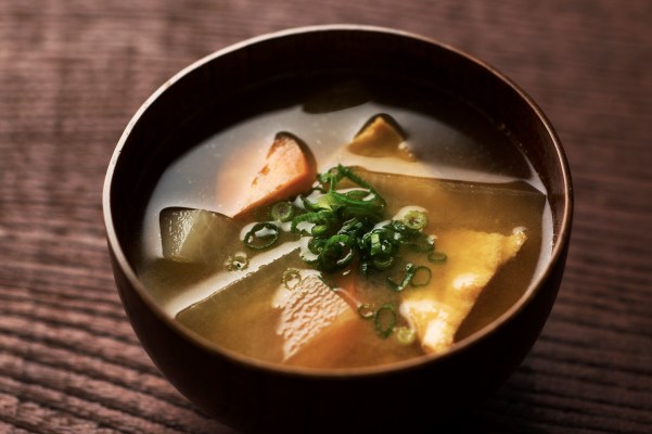 I’m an IBS Dietitian, and This Is the Low-FODMAP Miso Soup Recipe I Eat to...