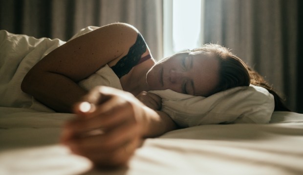 New Research Links Sleeping in on Weekends to Lower Heart Disease Risk. Here's What a...