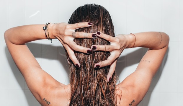 The 10 Best Shampoos for Soothing a Dry, Itchy Scalp